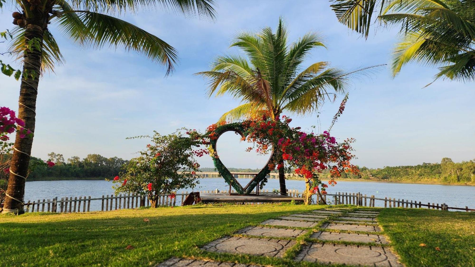 Dat Rong Dinh Gia Trang Бариа Экстерьер фото